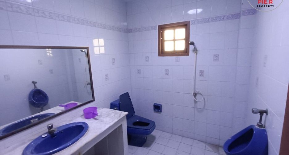 For sale 5 bedrooms house in Lat Krabang, Bangkok
