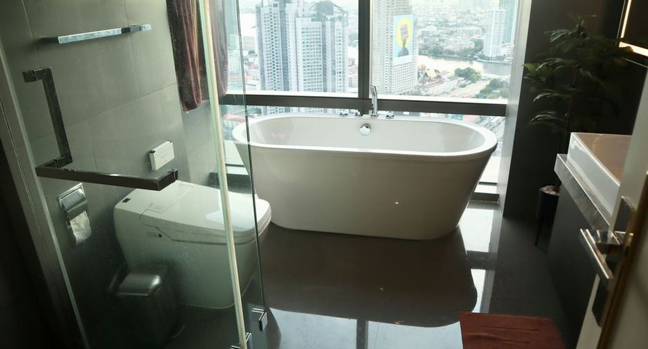 Condo en venta y en alquiler de 1 habitaciones en Sathon, Bangkok