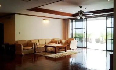 Condo en alquiler de 4 habitaciones en Watthana, Bangkok