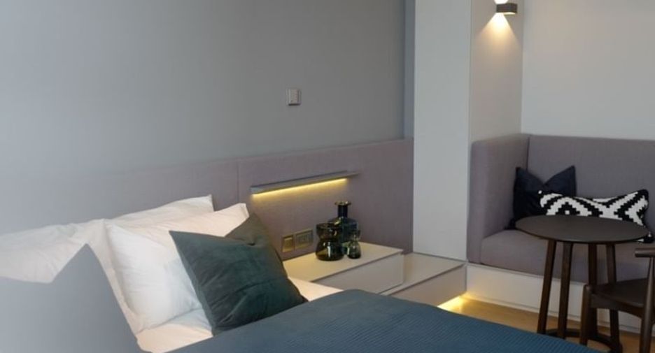 For rent 2 bedrooms condo in Sathon, Bangkok
