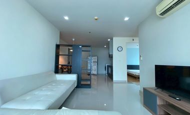À vendre 2 chambres condo à Bang Rak, Bangkok