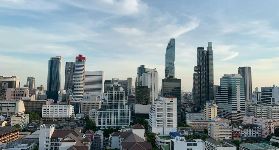 For sale 2 bedrooms condo in Bang Rak, Bangkok