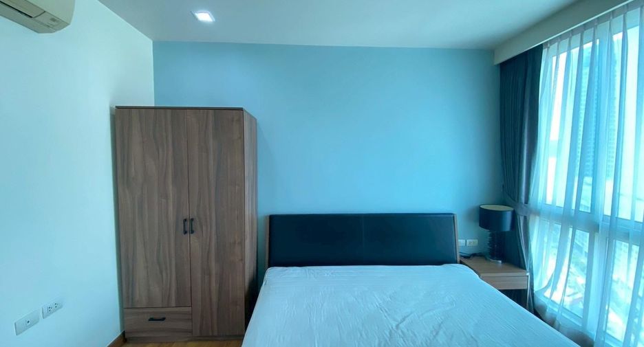 For sale 2 bedrooms condo in Bang Rak, Bangkok
