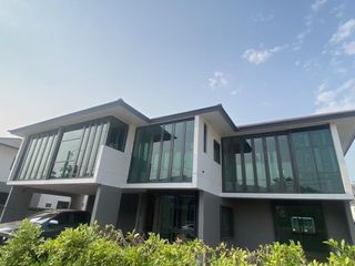 For sale 4 bedrooms house in Thawi Watthana, Bangkok