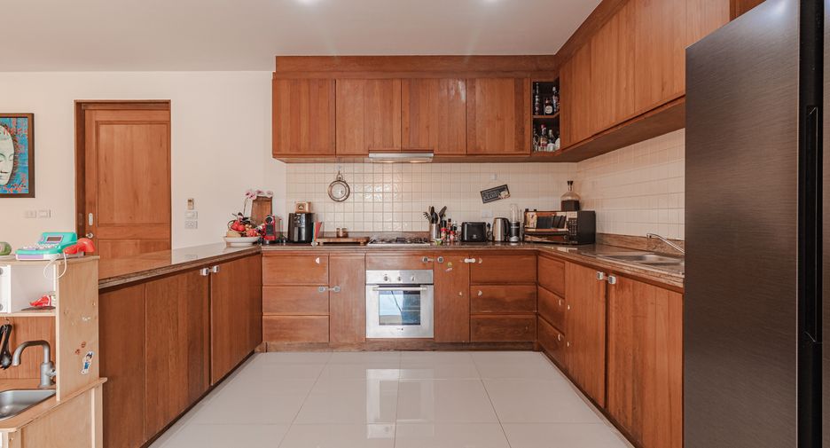 For sale 4 bedrooms villa in Thalang, Phuket