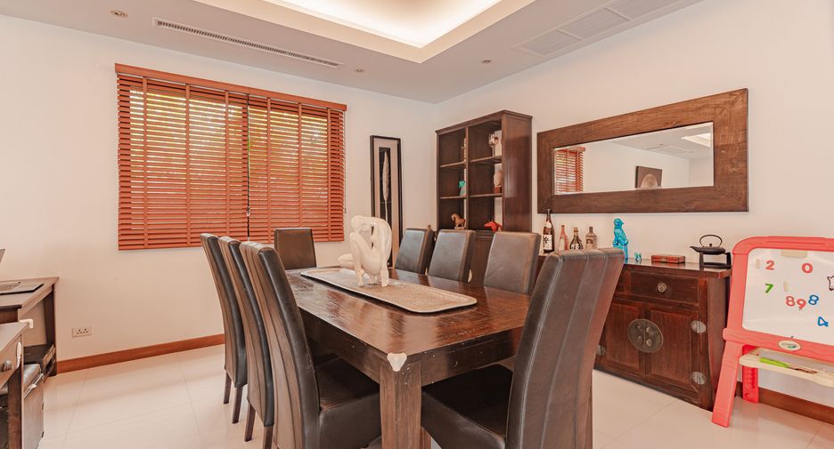 For sale 4 bedrooms villa in Thalang, Phuket