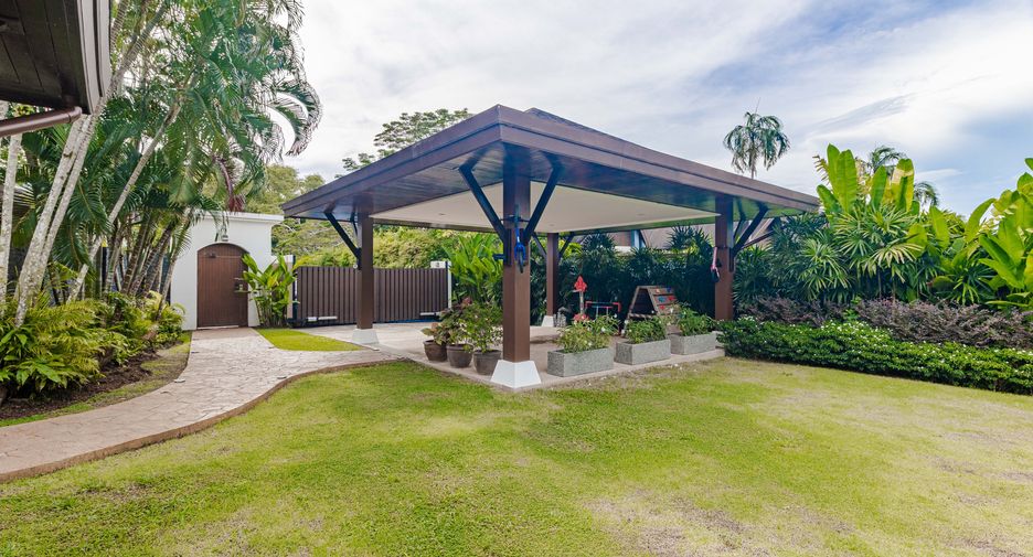 For sale 4 bedrooms villa in Thalang, Phuket