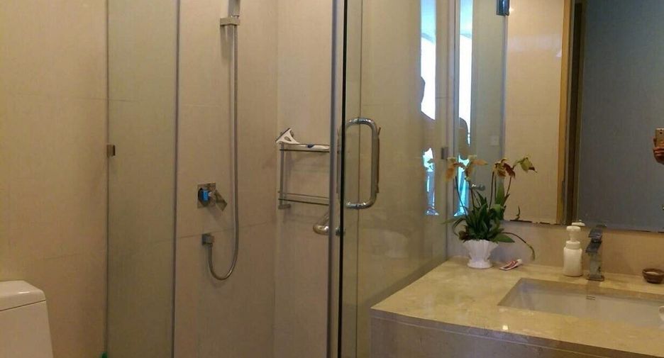 For sale and for rent 2 bedrooms condo in Yan Nawa, Bangkok