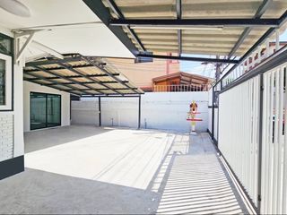 Reihenhaus zur Miete mit 4 Zimmer in Huai Khwang, Bangkok