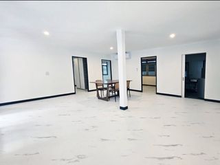 Reihenhaus zur Miete mit 4 Zimmer in Huai Khwang, Bangkok