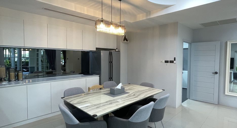Casa en alquiler de 3 habitaciones en Mueang Phuket, Phuket