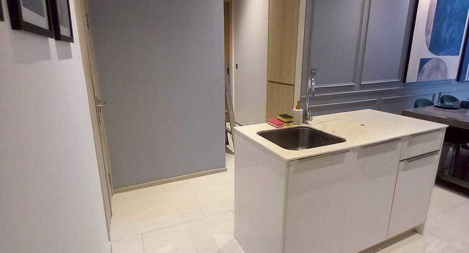 À louer 2 chambres condo à Bang Rak, Bangkok