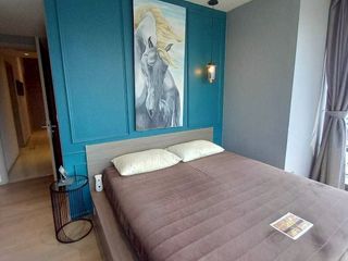 For rent 2 bedrooms condo in Bang Rak, Bangkok