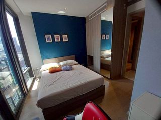 For rent 2 bedrooms condo in Bang Rak, Bangkok