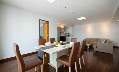 For rent 2 bedrooms apartment in Khlong Toei, Bangkok