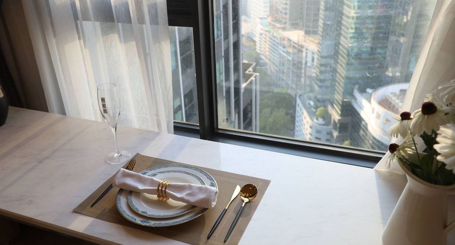 For rent studio condo in Pathum Wan, Bangkok