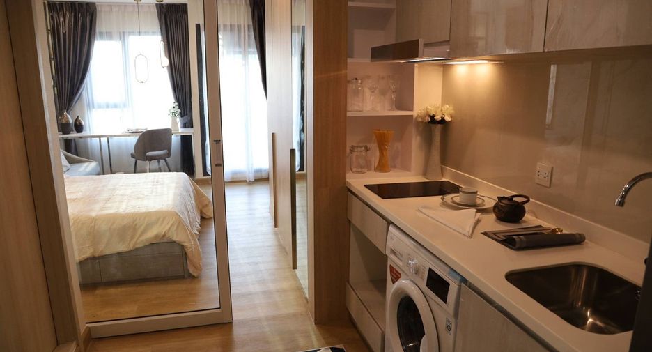 For rent studio condo in Pathum Wan, Bangkok