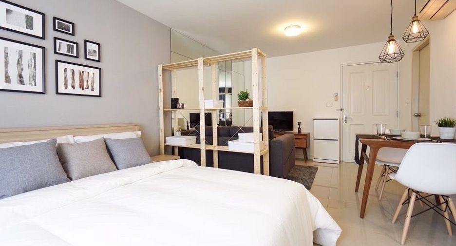 For rent studio condo in Khlong Toei, Bangkok
