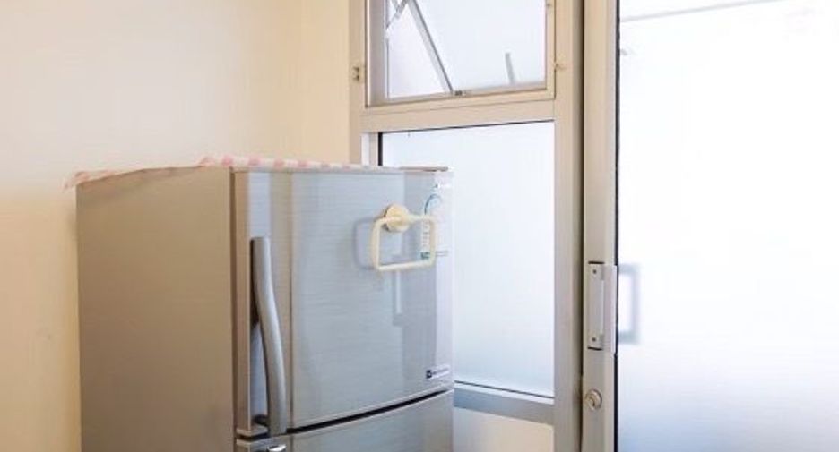 For rent studio condo in Khlong Toei, Bangkok