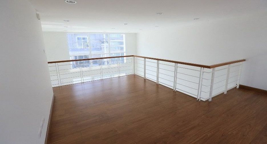 For sale 3 bedrooms townhouse in Wang Thonglang, Bangkok