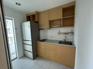 Wohnung zur Miete mit 2 Zimmer in Khlong San, Bangkok