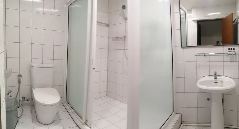 For rent 1 bed condo in Sathon, Bangkok