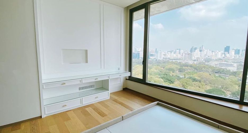 For rent 2 bedrooms condo in Sathon, Bangkok