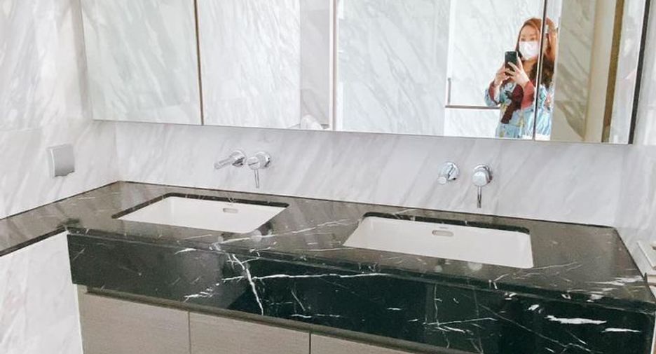 For rent 2 bedrooms condo in Sathon, Bangkok