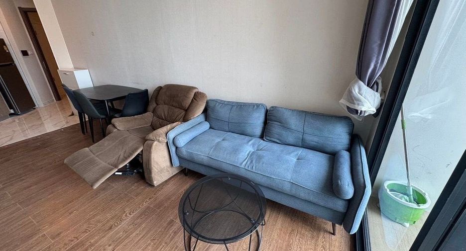 For rent 1 bed condo in Huai Khwang, Bangkok