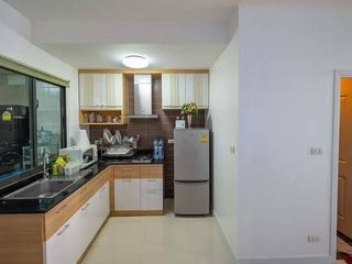 For rent 3 bedrooms townhouse in Phra Khanong, Bangkok