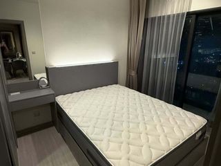 À louer 1 chambre condo à Huai Khwang, Bangkok