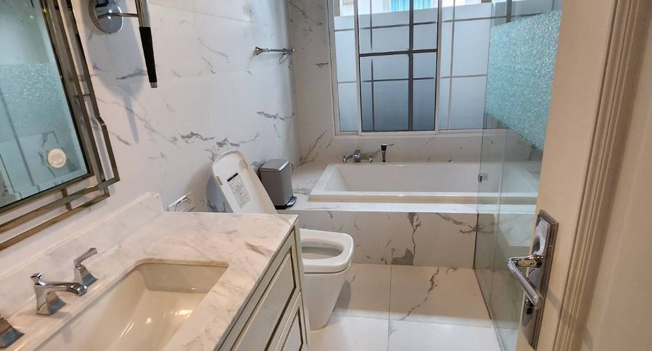 Haus zum Kauf und zur Miete mit 4 Zimmer in Bang Khen, Bangkok