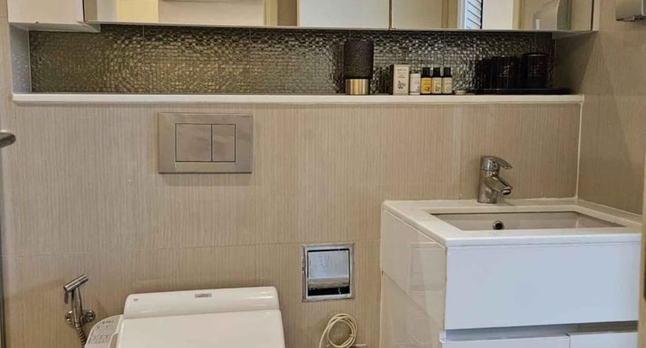 For sale and for rent 1 bed condo in Watthana, Bangkok