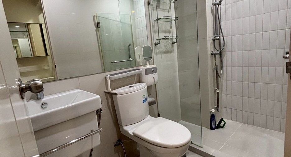 Condo en alquiler de 1 habitaciones en Watthana, Bangkok
