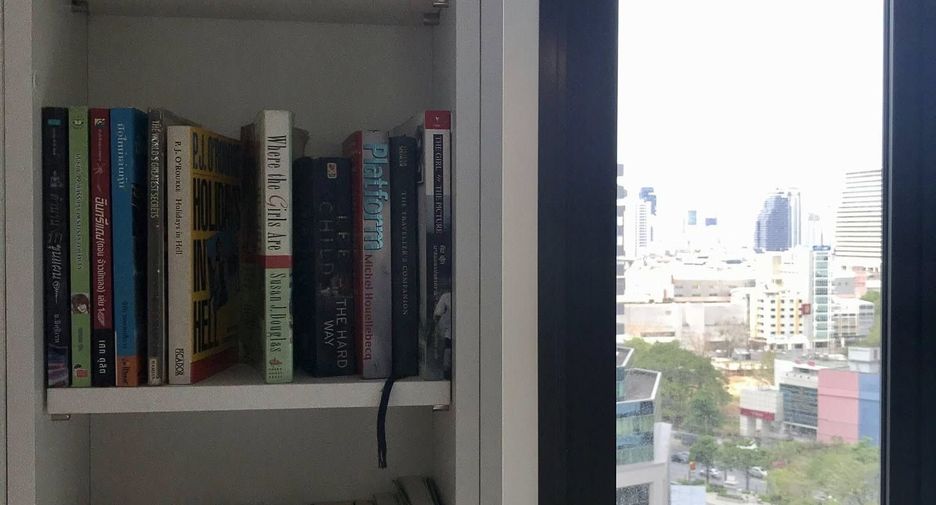 For rent studio condo in Pathum Wan, Bangkok
