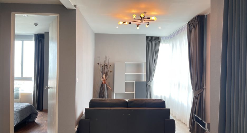 For sale 1 bed condo in Thon Buri, Bangkok