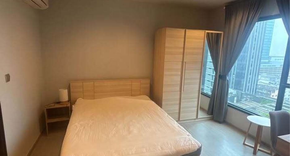 For rent studio condo in Huai Khwang, Bangkok