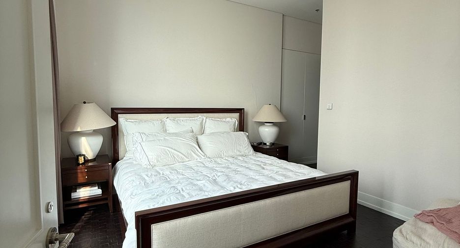 Condo en alquiler de 2 habitaciones en Sathon, Bangkok