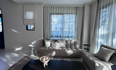 For rent 5 bedrooms house in Saphan Sung, Bangkok