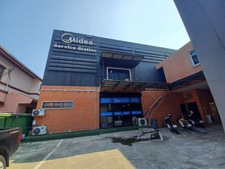 For rent 4 bedrooms retail Space in Sai Mai, Bangkok
