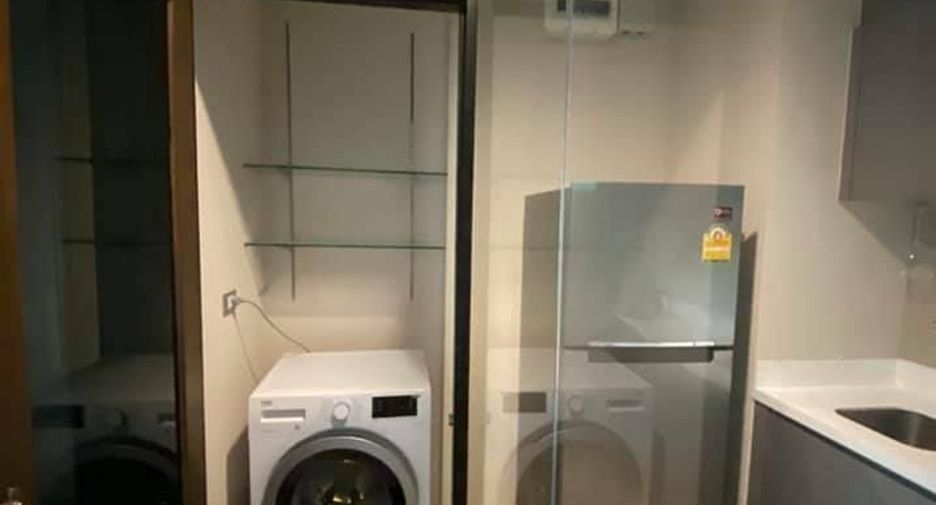 For sale 1 bed condo in Huai Khwang, Bangkok