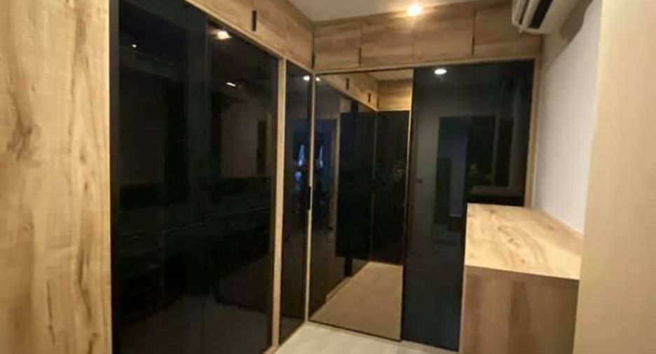 For sale 1 bed condo in Huai Khwang, Bangkok
