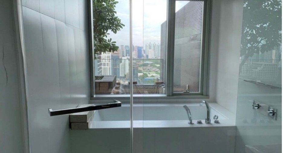 Wohnung zum Kauf mit 2 Zimmer in Pathum Wan, Bangkok