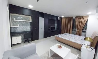 For rent 1 bed condo in Huai Khwang, Bangkok