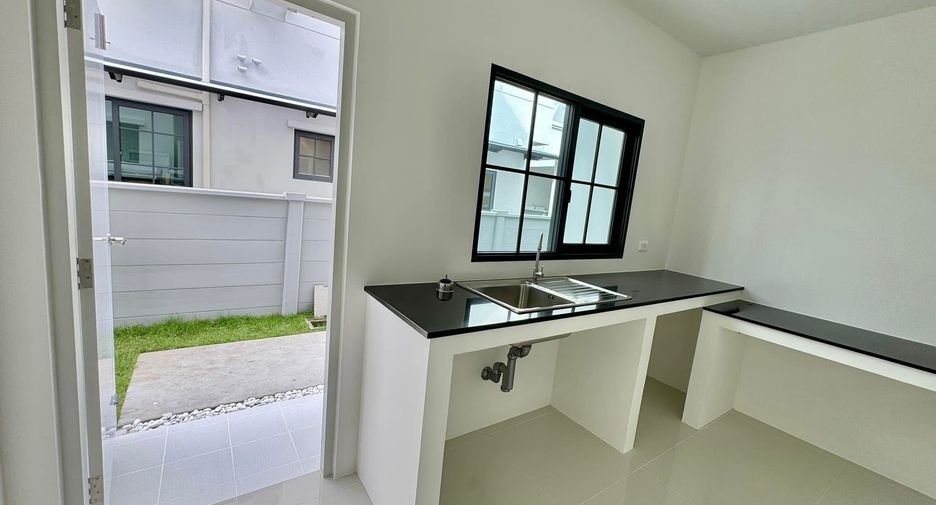 À vendre 4 chambres maison à Bang Phli, Samut Prakan