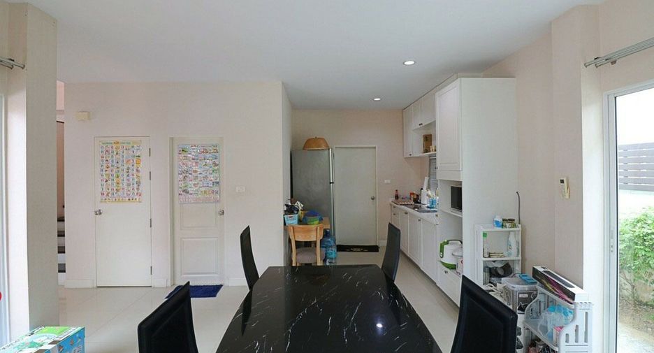 For sale 3 bedrooms house in Prawet, Bangkok