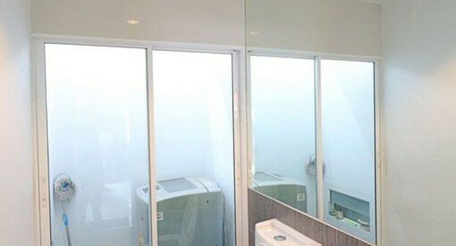 For sale 3 bedrooms house in Prawet, Bangkok