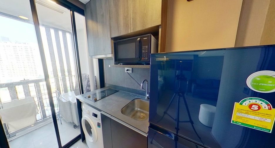 Wohnung zur Miete mit Studio in Bang Rak, Bangkok