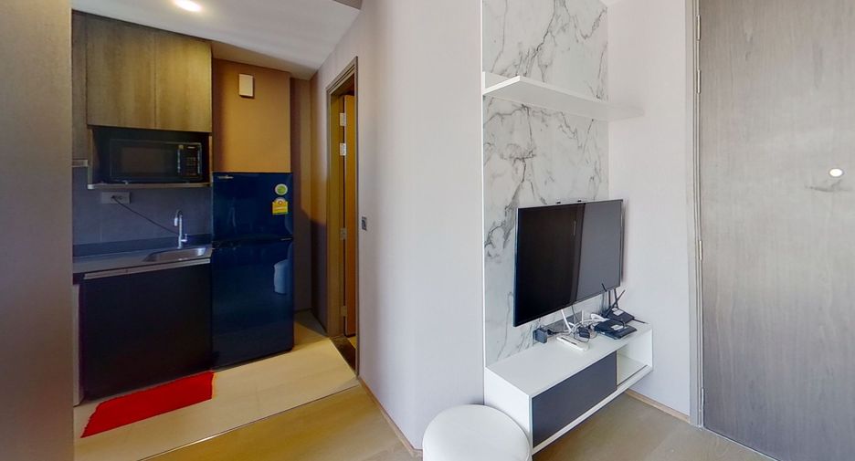 Wohnung zur Miete mit Studio in Bang Rak, Bangkok