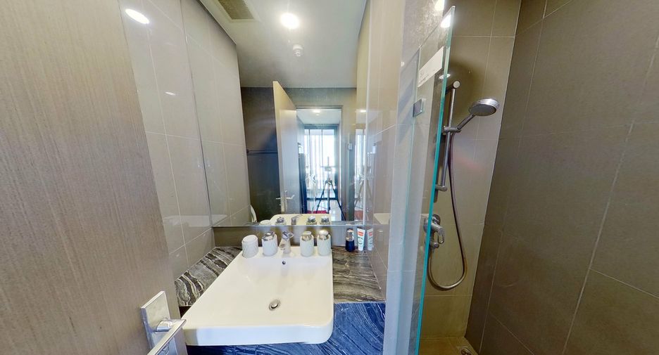 Wohnung zur Miete mit Studio in Bang Rak, Bangkok